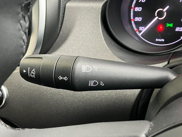 ５００Ｘ ブレッザ　１００台限定車　電動開閉式ベージュソフトトップ　純正ディスプレーオーディオ　バックカメラ　ＥＴＣ（32枚目）