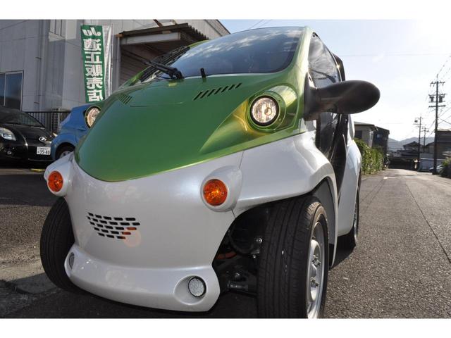 　コムス　Ｂ・ＣＯＭ　　電気自動車　ミニカー　家庭用１００Ｖ充電　充電ケーブル（５ｍ）　キャンバスドア（サイドバイザー付）　アクセサリーソケット　フロアマット　キー付デリバリーボックスＢＯＸ(21枚目)