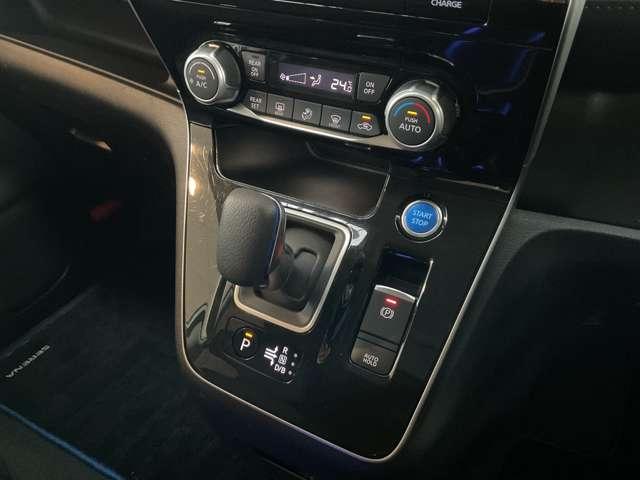 セレナ １．２　ｅ－ＰＯＷＥＲ　ハイウェイスター　Ｖ　後席モニター　３６０°カメラ　エマジェンシーブレーキ　１オナ　スマキー　バックカメラ　ＬＥＤ　レーンアシスト　点検記録簿付　ＥＴＣ　ドラレコ　Ａストップ　イモビ　サイドカーテンエアバック　フルオートエアコン　ＡＢＳ（9枚目）