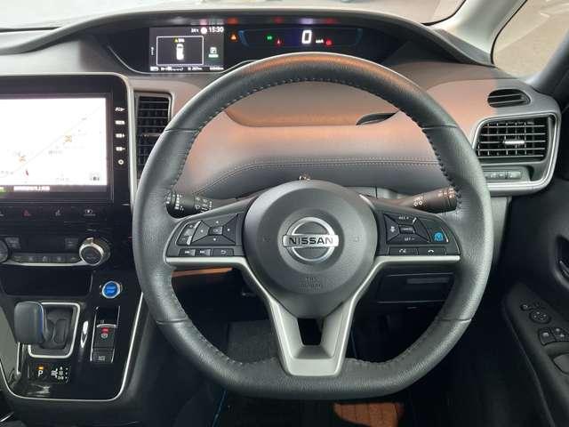 セレナ １．２　ｅ－ＰＯＷＥＲ　ハイウェイスター　Ｖ　後席モニター　３６０°カメラ　エマジェンシーブレーキ　１オナ　スマキー　バックカメラ　ＬＥＤ　レーンアシスト　点検記録簿付　ＥＴＣ　ドラレコ　Ａストップ　イモビ　サイドカーテンエアバック　フルオートエアコン　ＡＢＳ（10枚目）