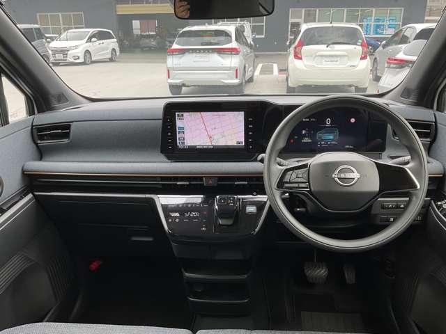 サクラ Ｘ　エマージェンシブレーキ・踏み間違い防止装　運転席エアバック　ＡＡＣ　スマートキー　レーンアシスト　盗難防止システム　禁煙車　キーレスエントリー　ワンオーナー　パワーステアリング　アルミホイール　ＡＢＳ　サイドカーテンエアバック　ワンセグ（4枚目）