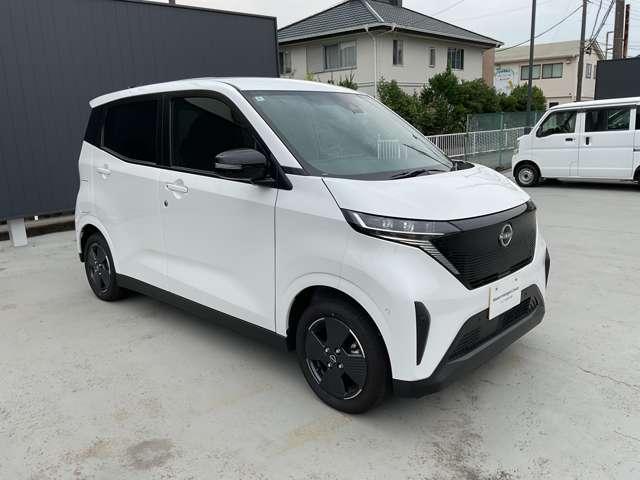 サクラ Ｘ　エマージェンシブレーキ・踏み間違い防止装　運転席エアバック　ＡＡＣ　スマートキー　レーンアシスト　盗難防止システム　禁煙車　キーレスエントリー　ワンオーナー　パワーステアリング　アルミホイール　ＡＢＳ　サイドカーテンエアバック　ワンセグ（7枚目）