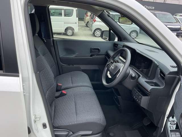 サクラ Ｘ　エマージェンシブレーキ・踏み間違い防止装　運転席エアバック　ＡＡＣ　スマートキー　レーンアシスト　盗難防止システム　禁煙車　キーレスエントリー　ワンオーナー　パワーステアリング　アルミホイール　ＡＢＳ　サイドカーテンエアバック　ワンセグ（8枚目）