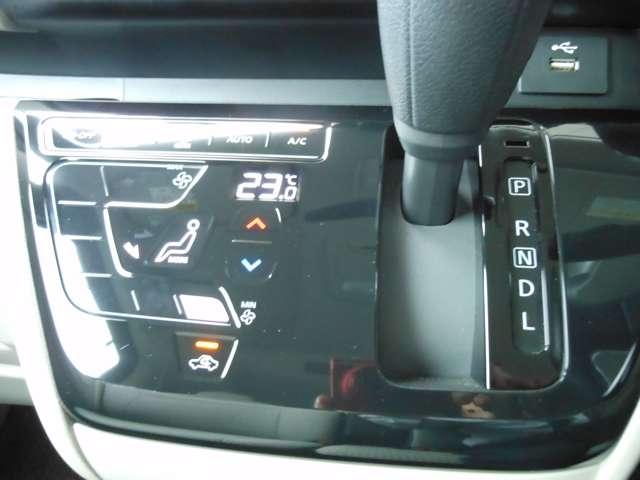 ルークス ６６０　Ｘ　ドライブレコーダー　アラモニ　前後衝突軽減ブレーキ　カーナビ　禁煙　車線逸脱防止　ＥＴＣ　キーフリー　ドライブレコーダー　ｉ－ｓｔｏｐ　フルオートエアコン　パワーウインドウ　バックカメラ　盗難防止　カーテンエアバッグ（8枚目）
