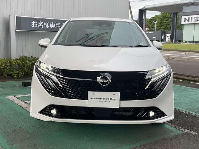 オーラ １．２　Ｇ　アラウンドモニター　自動（被害軽減）ブレーキ　ＬＥＤ　ＬＫＡ　サイドカメラ　ドライブレコーダー　カーテンエアバッグ　アルミホイール　インテリジェントキー　パワーウィンドウ　ワンオーナー　フルオートエアコン　メモリーナビ（5枚目）