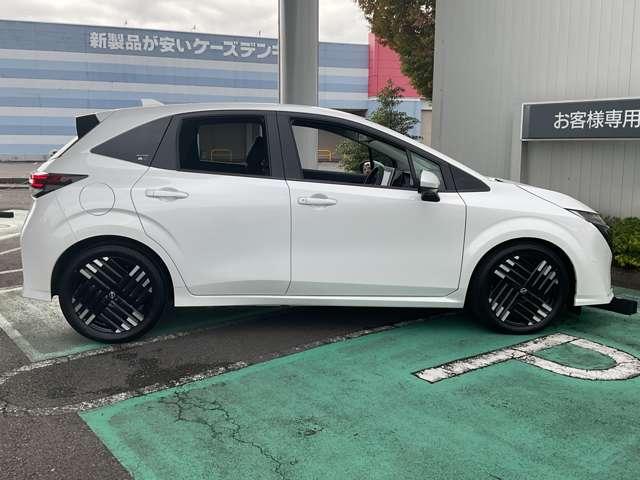 オーラ １．２　Ｇ　アラウンドモニター　自動（被害軽減）ブレーキ　ＬＥＤ　ＬＫＡ　サイドカメラ　ドライブレコーダー　カーテンエアバッグ　アルミホイール　インテリジェントキー　パワーウィンドウ　ワンオーナー　フルオートエアコン　メモリーナビ（9枚目）