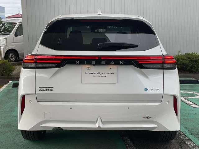 オーラ １．２　Ｇ　アラウンドモニター　自動（被害軽減）ブレーキ　ＬＥＤ　ＬＫＡ　サイドカメラ　ドライブレコーダー　カーテンエアバッグ　アルミホイール　インテリジェントキー　パワーウィンドウ　ワンオーナー　フルオートエアコン　メモリーナビ（10枚目）