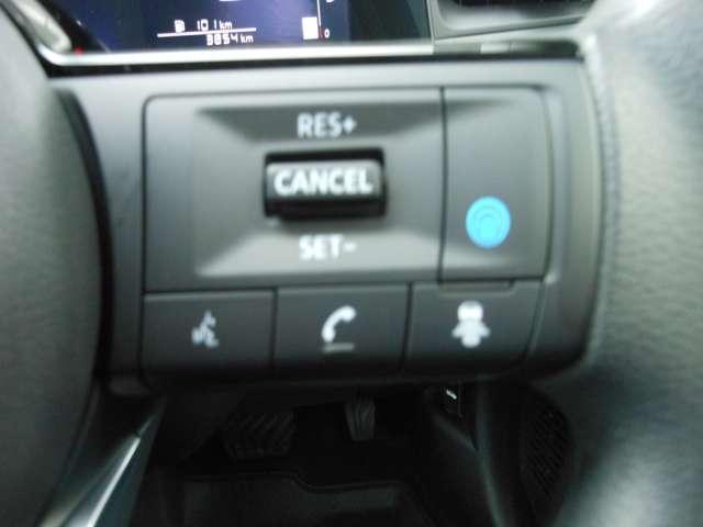 ノート 1.2 X エマブレ・ドラレコ 衝突被害軽減ブレ-キ 全方位カメラ ETC付 TV レーンアシスト ドラレコ アイドリングストップ 盗難防止システム ワンセグTV サイドカーテンエアバック パワーウィンドウ オートエアコン キーレス(9枚目)