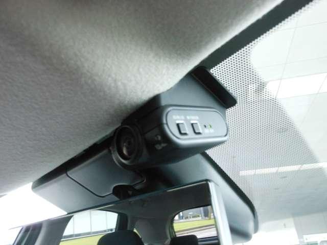 ノート 1.2 X エマブレ・ドラレコ 衝突被害軽減ブレ-キ 全方位カメラ ETC付 TV レーンアシスト ドラレコ アイドリングストップ 盗難防止システム ワンセグTV サイドカーテンエアバック パワーウィンドウ オートエアコン キーレス(12枚目)