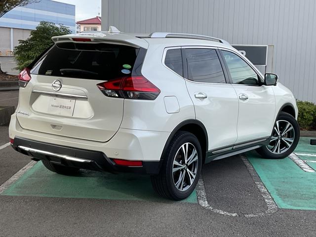 エクストレイル 2.0 20X 2列車 4WD アラウンドモニター 誤発信抑制機能 アダプティブクルーズ 車線逸脱防止 フルタイム4WD バックモニター オートエアコン ナビ&TV スマ-トキ- アルミ ワンオーナー車 ETC付 PS メモリーナビゲーション ドラレコ(3枚目)