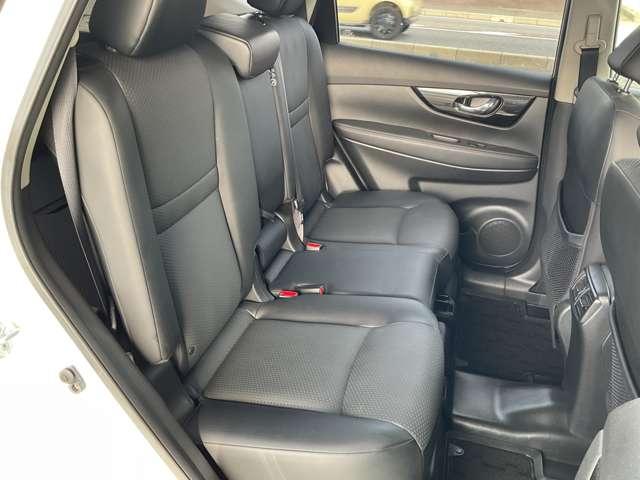 エクストレイル 2.0 20X 2列車 4WD アラウンドモニター 誤発信抑制機能 アダプティブクルーズ 車線逸脱防止 フルタイム4WD バックモニター オートエアコン ナビ&TV スマ-トキ- アルミ ワンオーナー車 ETC付 PS メモリーナビゲーション ドラレコ(7枚目)