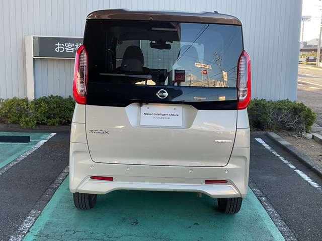 ルークス ６６０　Ｘ　アラウンドモニター　アラモニ　前後衝突軽減ブレーキ　ワンオーナー車　車線逸脱防止　ＥＴＣ　スマートキー　定期点検記録簿　キーフリー　ドライブレコーダー　フルオートエアコン　パワーウインドウ　バックカメラ　Ｗエアバック（10枚目）