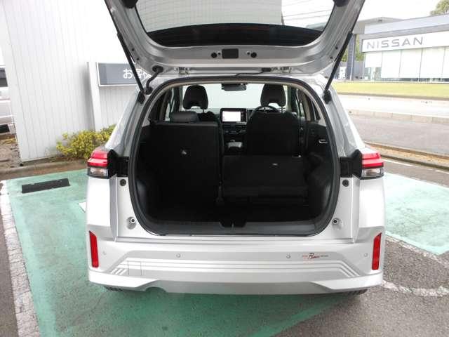 ノート Ｓ　ドライブレコーダー　軽減ブレーキ　ワンオーナー　バックカメラ　メモリーナビ　ドライブレコーダー　整備点検記録簿　オートエアコン　パワーウインドウ　ナビ　エアバッグ　ＡＢＳ　パワーステアリング　助手席エアバッグ（15枚目）