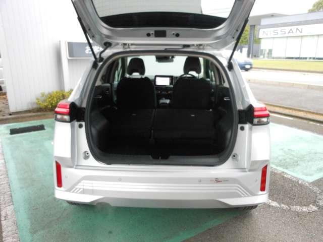 ノート Ｓ　ドライブレコーダー　軽減ブレーキ　ワンオーナー　バックカメラ　メモリーナビ　ドライブレコーダー　整備点検記録簿　オートエアコン　パワーウインドウ　ナビ　エアバッグ　ＡＢＳ　パワーステアリング　助手席エアバッグ（16枚目）