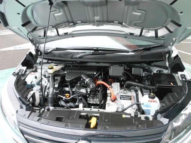 ノート Ｓ　ドライブレコーダー　軽減ブレーキ　ワンオーナー　バックカメラ　メモリーナビ　ドライブレコーダー　整備点検記録簿　オートエアコン　パワーウインドウ　ナビ　エアバッグ　ＡＢＳ　パワーステアリング　助手席エアバッグ（17枚目）