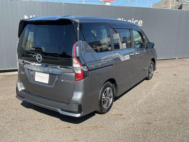 セレナ １．２　ｅ－ＰＯＷＥＲ　ハイウェイスター　Ｖ　プロパイロット　ドライブレコーダー　アラ　３６０°カメラ　エマジェンシーブレーキ　１オナ　スマキー　バックカメラ　ＬＥＤ　レーンアシスト　点検記録簿付　ＥＴＣ　ドラレコ　Ａストップ　サイドカーテンエアバック　フルオートエアコン　アルミホイール（3枚目）