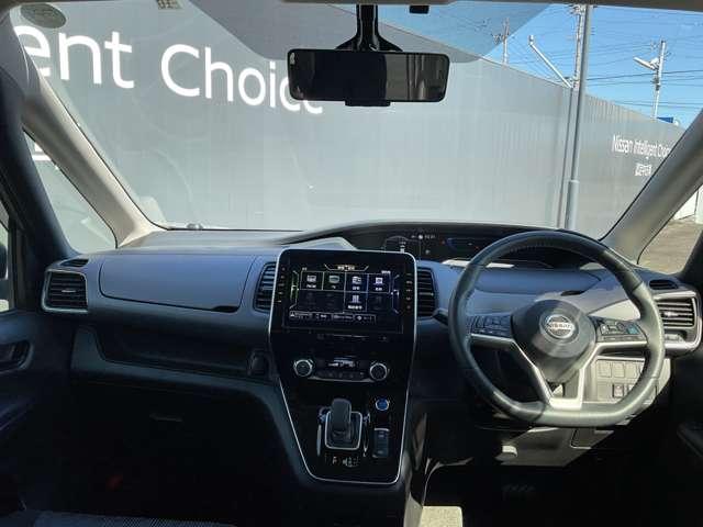 セレナ １．２　ｅ－ＰＯＷＥＲ　ハイウェイスター　Ｖ　プロパイロット　ドライブレコーダー　アラ　３６０°カメラ　エマジェンシーブレーキ　１オナ　スマキー　バックカメラ　ＬＥＤ　レーンアシスト　点検記録簿付　ＥＴＣ　ドラレコ　Ａストップ　サイドカーテンエアバック　フルオートエアコン　アルミホイール（4枚目）