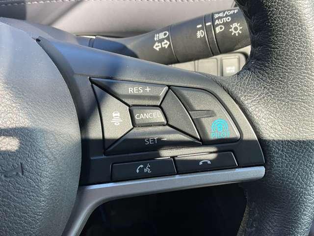 セレナ １．２　ｅ－ＰＯＷＥＲ　ハイウェイスター　Ｖ　プロパイロット　ドライブレコーダー　アラ　３６０°カメラ　エマジェンシーブレーキ　１オナ　スマキー　バックカメラ　ＬＥＤ　レーンアシスト　点検記録簿付　ＥＴＣ　ドラレコ　Ａストップ　サイドカーテンエアバック　フルオートエアコン　アルミホイール（17枚目）