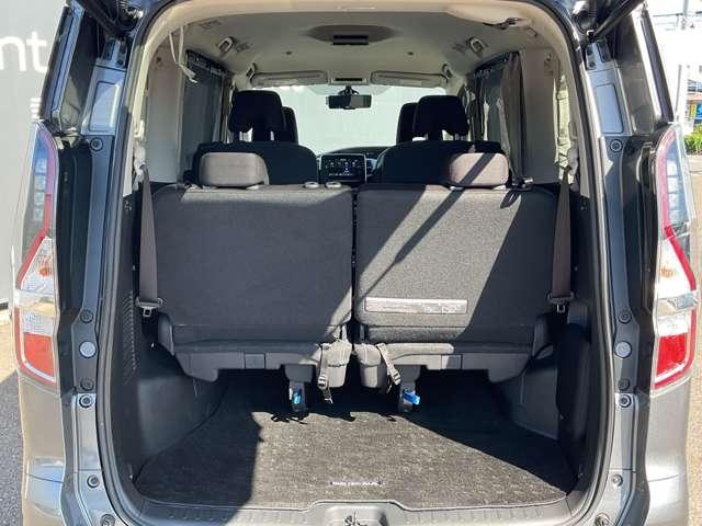 セレナ １．２　ｅ－ＰＯＷＥＲ　ハイウェイスター　Ｖ　プロパイロット　ドライブレコーダー　アラ　３６０°カメラ　エマジェンシーブレーキ　１オナ　スマキー　バックカメラ　ＬＥＤ　レーンアシスト　点検記録簿付　ＥＴＣ　ドラレコ　Ａストップ　サイドカーテンエアバック　フルオートエアコン　アルミホイール（26枚目）