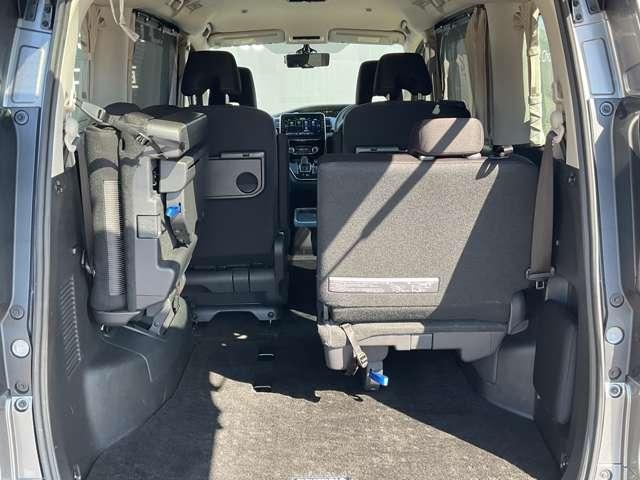 セレナ １．２　ｅ－ＰＯＷＥＲ　ハイウェイスター　Ｖ　プロパイロット　ドライブレコーダー　アラ　３６０°カメラ　エマジェンシーブレーキ　１オナ　スマキー　バックカメラ　ＬＥＤ　レーンアシスト　点検記録簿付　ＥＴＣ　ドラレコ　Ａストップ　サイドカーテンエアバック　フルオートエアコン　アルミホイール（27枚目）