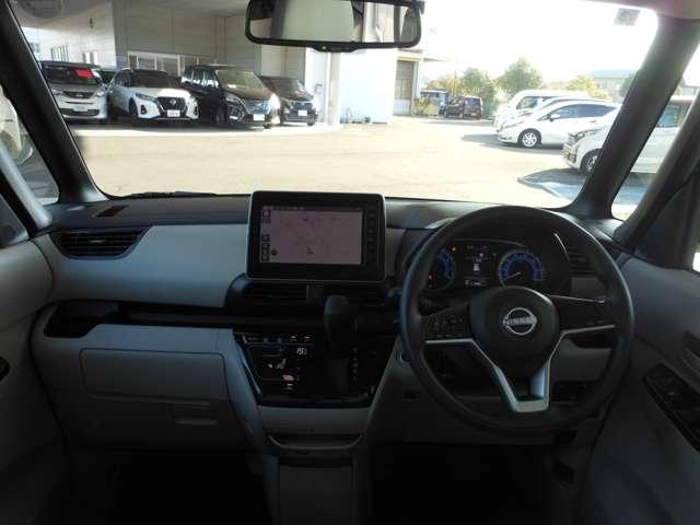 ルークス ６６０　Ｘ　エマブレ・ドラレコ　アラモニ　前後衝突軽減ブレーキ　車線逸脱防止　キーフリー　ドライブレコーダー　ｉ－ｓｔｏｐ　フルオートエアコン　パワーウインドウ　バックカメラ　盗難防止　カーテンエアバッグ　Ｗエアバック　メモリーナビ（4枚目）