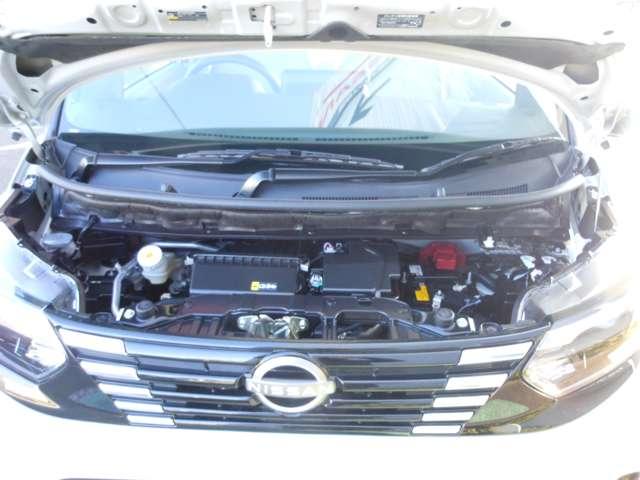 ルークス ６６０　Ｘ　エマブレ・ドラレコ　アラモニ　前後衝突軽減ブレーキ　車線逸脱防止　キーフリー　ドライブレコーダー　ｉ－ｓｔｏｐ　フルオートエアコン　パワーウインドウ　バックカメラ　盗難防止　カーテンエアバッグ　Ｗエアバック　メモリーナビ（20枚目）