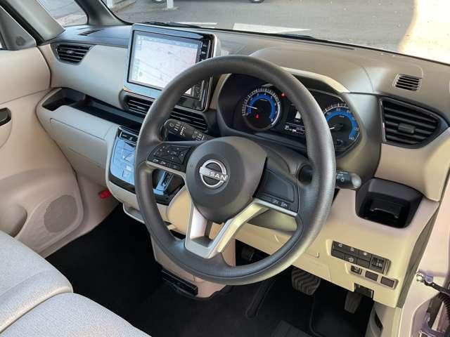 ルークス 660 X ドライブレコーダー アラモニ 前後衝突軽減ブレーキ ワンオーナー車 スマートキー 定期点検記録簿 キーフリー ドライブレコーダー i-stop フルオートエアコン パワーウインドウ LED バックカメラ Wエアバック(10枚目)