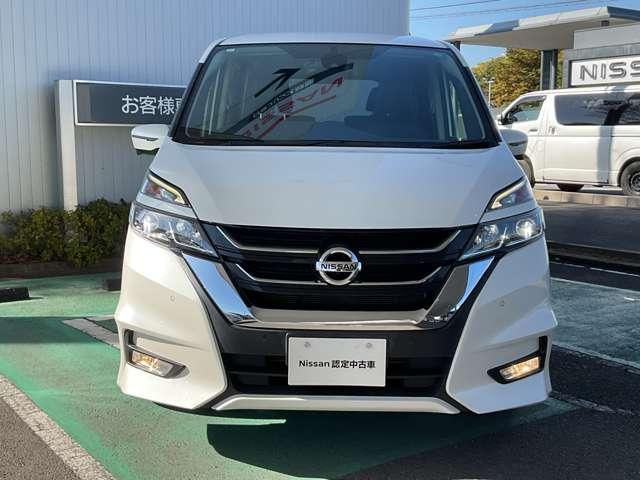 セレナ 2.0 ハイウェイスター VセレクションII 防水シート バックモニタ 全周囲モニタ アイスト インテリキー LEDライト ETC車載器 サイドエアバッグ 記録簿 ドライブレコーダー メモリ-ナビ アルミ TVナビ エアバック ABS Wエアバッグ(5枚目)