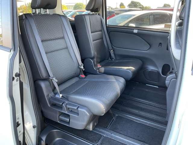 セレナ 2.0 ハイウェイスター VセレクションII 防水シート バックモニタ 全周囲モニタ アイスト インテリキー LEDライト ETC車載器 サイドエアバッグ 記録簿 ドライブレコーダー メモリ-ナビ アルミ TVナビ エアバック ABS Wエアバッグ(11枚目)