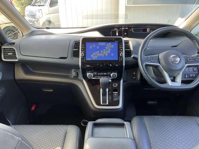 セレナ 2.0 ハイウェイスター VセレクションII 防水シート バックモニタ 全周囲モニタ アイスト インテリキー LEDライト ETC車載器 サイドエアバッグ 記録簿 ドライブレコーダー メモリ-ナビ アルミ TVナビ エアバック ABS Wエアバッグ(12枚目)