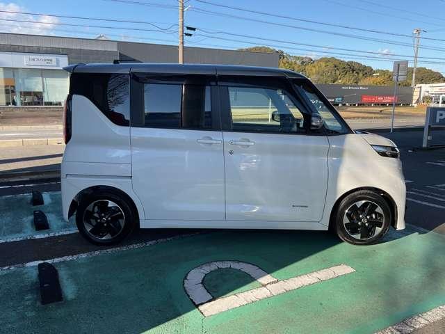 ルークス ６６０　ハイウェイスターＸ　ドライブレコーダー　衝突被害軽減ブレ－キ　助手席側オートスライドドア　マルチビューカメラ　車線逸脱警報装置　ＬＥＤ　スマートキー　パワーウィンドウ　ワンオーナー　カーテンエアバック　ドライブレコーダー　ナビＴＶ　記録簿（7枚目）