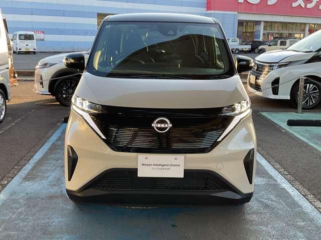 サクラ X ドライブレコーダー アラウンドヴューモニター 運転席エアバック AAC LEDヘッドランプ スマートキー レーンアシスト ドラレコ キーレスエントリー ワンオーナー バックモニター パワーステアリング アルミホイール(6枚目)