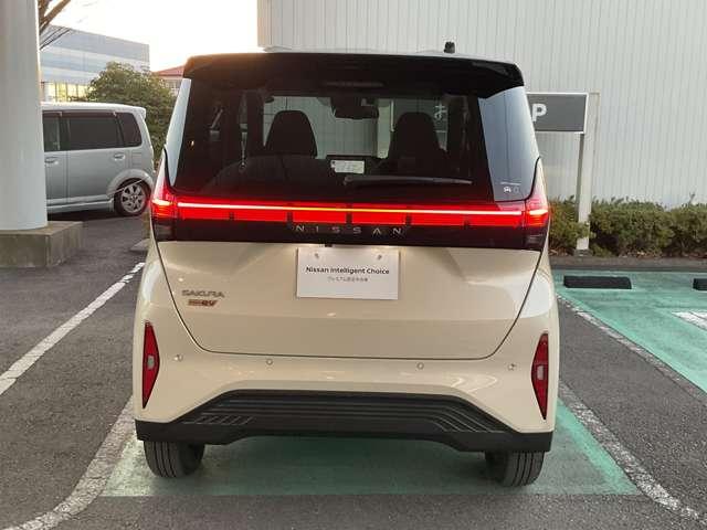 サクラ X ドライブレコーダー アラウンドヴューモニター 運転席エアバック AAC LEDヘッドランプ スマートキー レーンアシスト ドラレコ キーレスエントリー ワンオーナー バックモニター パワーステアリング アルミホイール(10枚目)