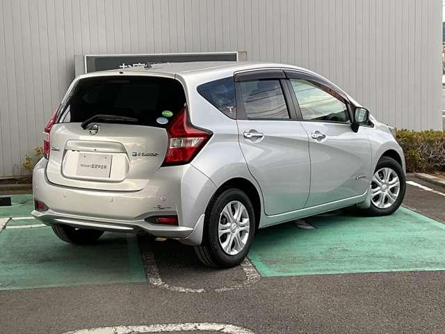 ノート 1.2 e-POWER X ドライブレコーダー 360°カメラ 記録簿付 Rカメラ 運転席助手席エアバック レーンキープ AUTOエアコン 1オーナー 盗難防止システム ナビTV サイドカメラ 運転席エアバッグ キーレスエントリー LEDヘッド(2枚目)