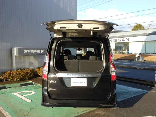 セレナ ２．０　ハイウェイスター　Ｖ　プロパイロット・ドライブレコーダー　アルミ　衝突被害軽減　ＬＤＰ　エアバッグ　両側オートスライドドア　クルコン　ナビ　メモリーナビ　アイドリングストップ　ドラレコ　パワステ　Ｗエアバッグ　ＡＢＳ　ＥＴＣ付　Ｂカメラ　盗難防止装置（17枚目）