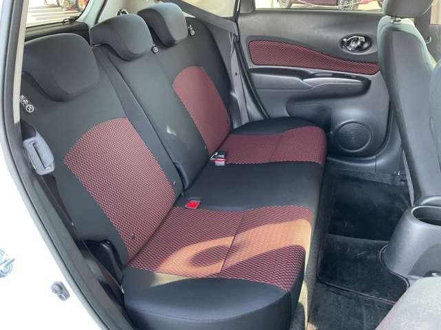 ノート １．２　ＮＩＳＭＯ　メモリーナビ　記録簿付き　インテリキ－　エアバック　アルミ　Ｗエアバック　パワーステアリング　キーレスエントリー　フルオートエアコン　ＡＢＳ　パワーウインドウ　ワンセグＴＶ　メモリーナビ　ナビ＆ＴＶ　ワンオ－ナ－車（14枚目）