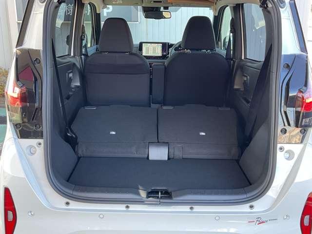 サクラ Ｇ　シートヒーター　アラウンドビュ　ワンオーナ　踏み間違い防止アシスト　ＬＥＤヘッドランプ　スマートキー　ＬＤＷ　盗難防止システム　オートエアコン　ＥＴＣ　バックカメラ　ドライブレコーダー　ＡＢＳ　ナビＴＶ　キーフリー（10枚目）