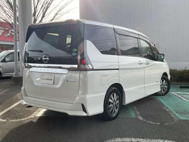 セレナ １．２　ｅ－ＰＯＷＥＲ　ハイウェイスター　リヤモニター　衝突軽減ブレーキシステム　カーテンエアバック　クルーズコントロール　３列シート　レーンキープ　ＬＥＤライト　ワンオーナー　アルミ　バックモニター　ドライブレコーダー　記録簿　ＥＴＣ（4枚目）