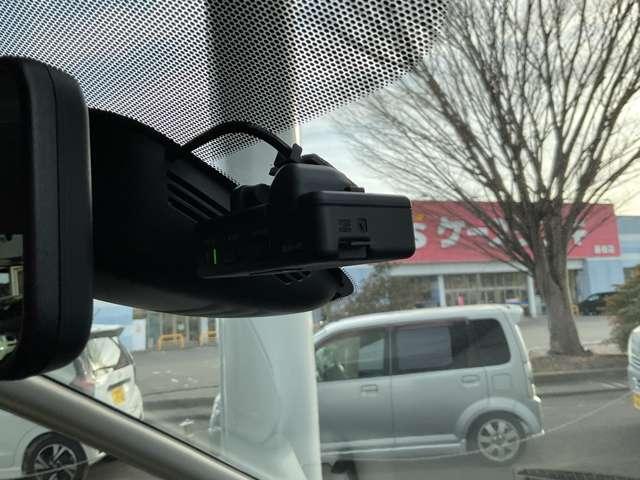 セレナ １．２　ｅ－ＰＯＷＥＲ　ハイウェイスター　リヤモニター　衝突軽減ブレーキシステム　カーテンエアバック　クルーズコントロール　３列シート　レーンキープ　ＬＥＤライト　ワンオーナー　アルミ　バックモニター　ドライブレコーダー　記録簿　ＥＴＣ（29枚目）