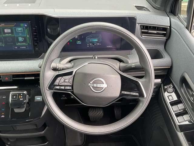 サクラ Ｘ　純正ナビ　アラウンドビューモニター　アラウンドヴューモニター　運転席エアバック　ＡＡＣ　スマートキー　レーンアシスト　ＥＴＣ　盗難防止システム　ドラレコ　キーレスエントリー　バックモニター　パワーステアリング　アルミホイール　ＡＢＳ（14枚目）