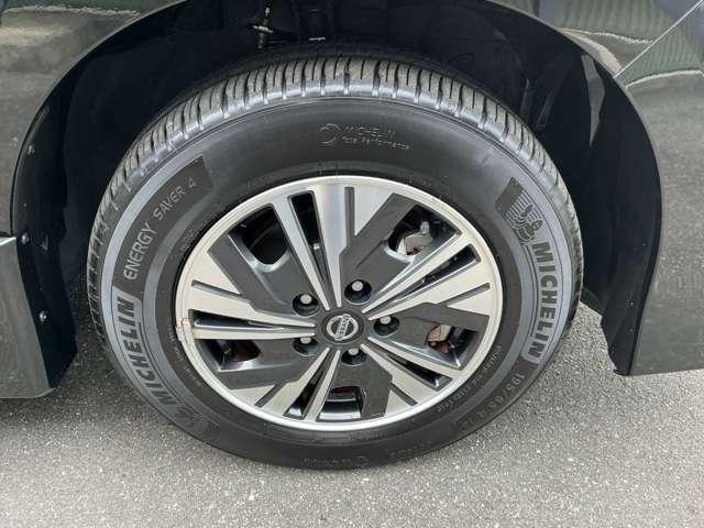 セレナ 1.2 e-POWER ハイウェイスター V プロパイロット 全方位カメラ 360°カメラ エマジェンシーブレーキ 1オナ ナビ スマキー バックカメラ LED レーンアシスト 点検記録簿付 ETC ドラレコ フルオートエアコン アルミホイール エアバック メモリーナビ(18枚目)