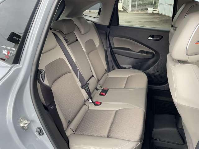 NISSAN AURA G FOUR