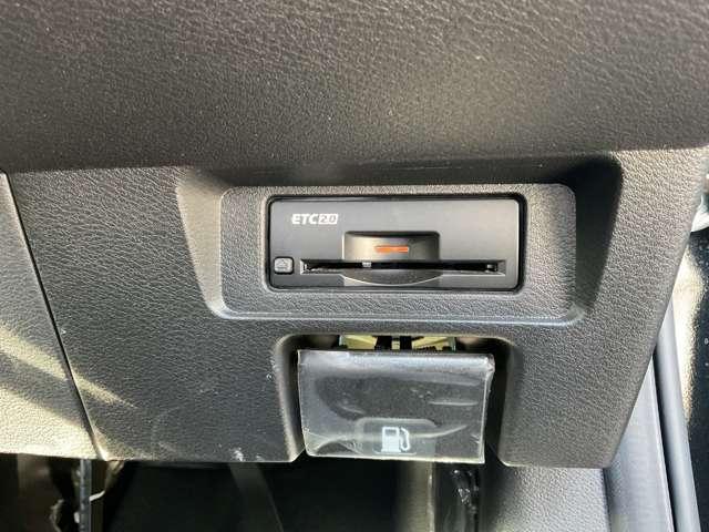 オーラ 1.2 G レザーエディション 純正ナビ インテリキー2本 追突防止 レーダークルーズ 本革 車線逸脱警報装置 ドライブレコーダー 盗難防止 記録簿 バックモニター ETC インテリジェントキー メモリーナビゲーション AW キーレスエントリー オートエアコン(5枚目)