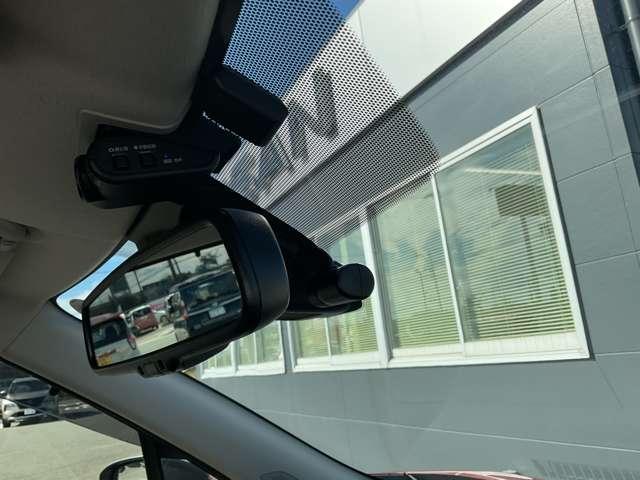 デイズ ６６０　Ｘ　アイドリングストップ　純正ナビ　アラウンドＭ　踏み間違え防止　スマートキー　イモビライザー　バックカメラ　ＥＴＣ　レーンキープ　アイドリングストップ　ドライブレコーダー　キーレス　フルオートエアコン　ナビＴＶ　ＷＡＢ　記録簿　ＰＳ（8枚目）