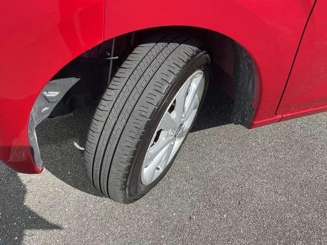 デイズ ６６０　Ｘ　アイドリングストップ　純正ナビ　アラウンドＭ　踏み間違え防止　スマートキー　イモビライザー　バックカメラ　ＥＴＣ　レーンキープ　アイドリングストップ　ドライブレコーダー　キーレス　フルオートエアコン　ナビＴＶ　ＷＡＢ　記録簿　ＰＳ（15枚目）