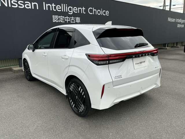 オーラ 1.2 G レザーエディション 全方位カメラ ワンオーナ 追突防止 レーダークルーズ 車線逸脱警報装置 LED ドライブレコーダー 記録簿 バックモニター ETC インテリジェントキー メモリーナビゲーション AW キーレスエントリー ABS(3枚目)