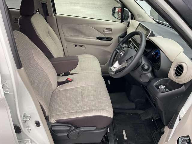 デイズ 660 X アラウンドM 踏み間違え防止 禁煙 スマートキー バックカメラ 1オーナー ETC レーンキープ アイドリングストップ ドライブレコーダー キーレス フルオートエアコン LEDライト ナビTV WAB(19枚目)