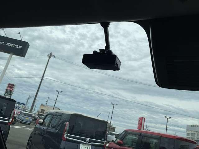 ルークス 660 ハイウェイスターX プロパイロット エディション 全方位モニター両側電動オートスライドドア 左右パワースライドドア アイドリング パノラマモニター 助手席エアバッグ 衝突軽減ブレーキ PW ナビ&TV 1セグ LEDヘッドライト スマートキー ETC ワンオーナー車 ドライブレコーダー PS(8枚目)