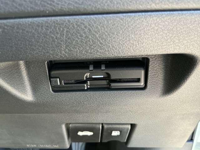 キックス １．２　Ｘ　ツートーン　インテリアエディション　（ｅ－ＰＯＷＥＲ）　プロパイロット　レーダークルーズ　被害軽減ブレーキ　ＬＥＤヘッドライト　アラウンドビューモニター　インテリジェントキー　ドラレコ　ＥＴＣ　メモリ－ナビ　エアコン　パワステ　キーレス　パワーウィンドウ　ＡＢＳ　ナビＴＶ（17枚目）