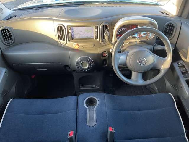 キューブ １．５　１５Ｘ　インディゴ　＋プラズマ　メモリーナビ　ワンセグテレビ　ＷＳＲＳ　スマキー　盗難防止システム　フルオートエアコン　パワーステアリング　パワーウィンドウ　ＡＢＳ　キーレスキー　ワンセグＴＶ　メモリーナビ　運転席エアバッグ　ＴＶナビ（4枚目）